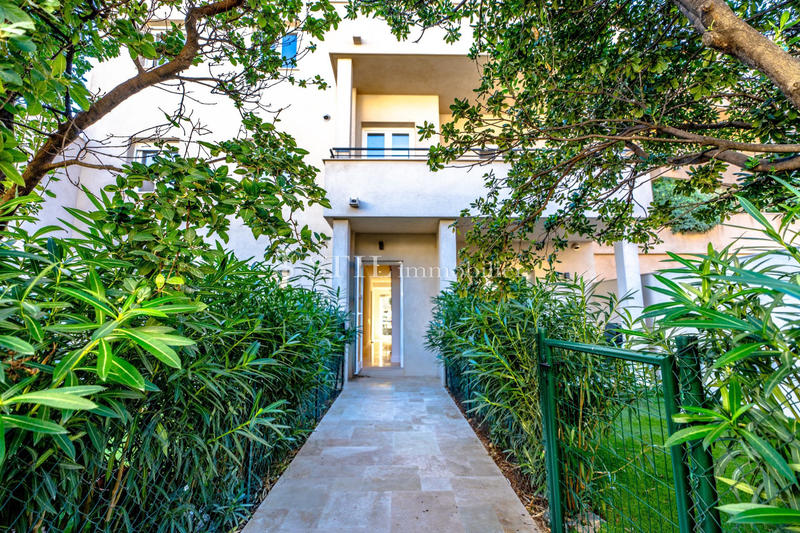 Appartement - 85 m² - 4 pièces