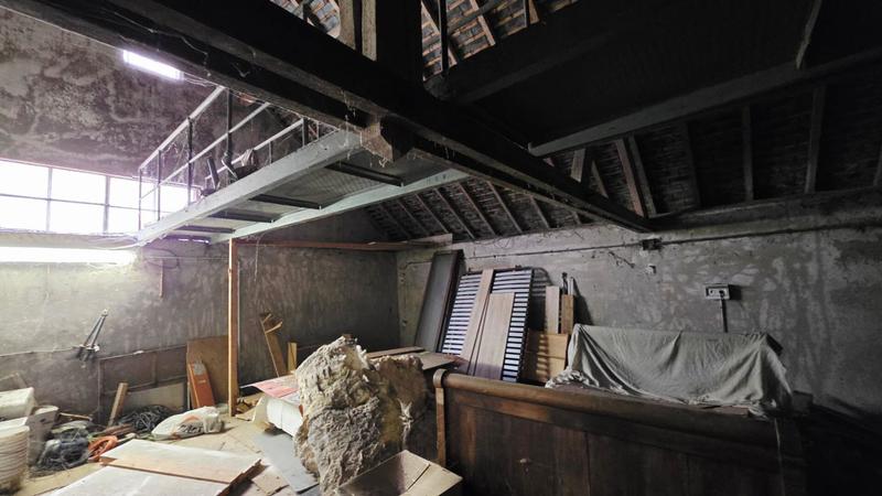 Maison - 401 m² - 6 pièces