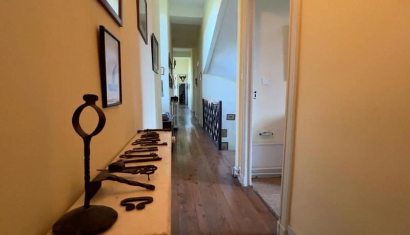 Propriété - 407 m² - 13 pièces