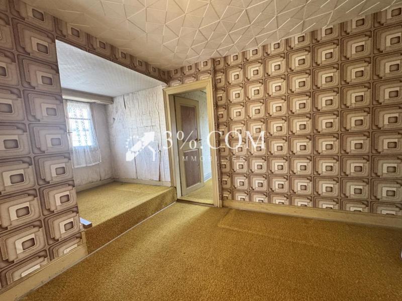 Maison - 181 m² - 7 pièces