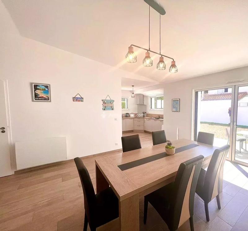 Maison - 102 m² - 6 pièces