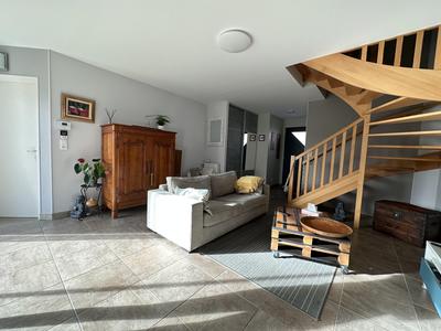 Maison - 87 m² - 4 pièces