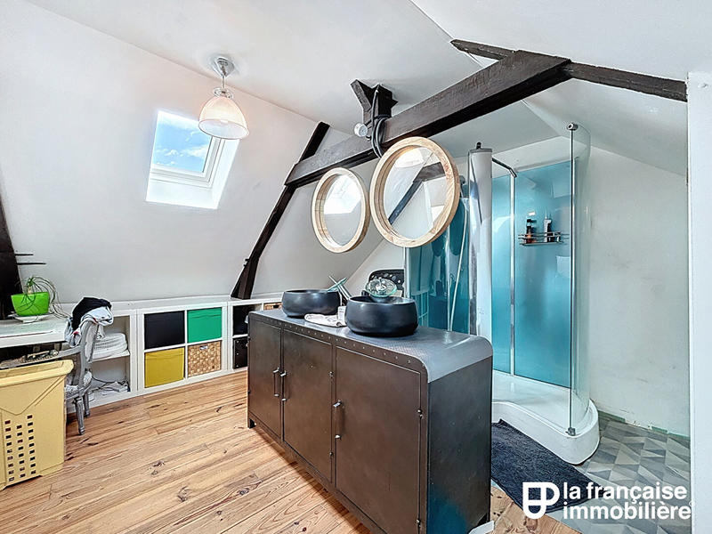 Maison - 102 m² - 4 pièces