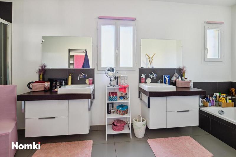 Villa - 210 m² - 5 pièces