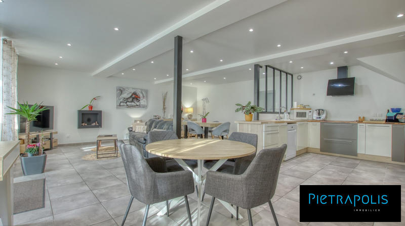 Maison - 172 m² - 5 pièces