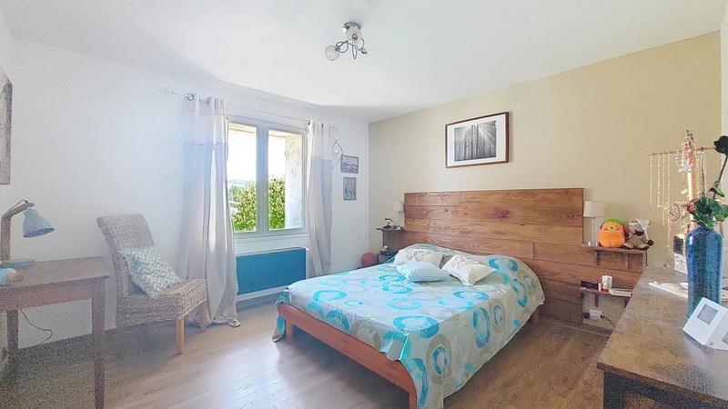 Maison - 196 m² - 7 pièces