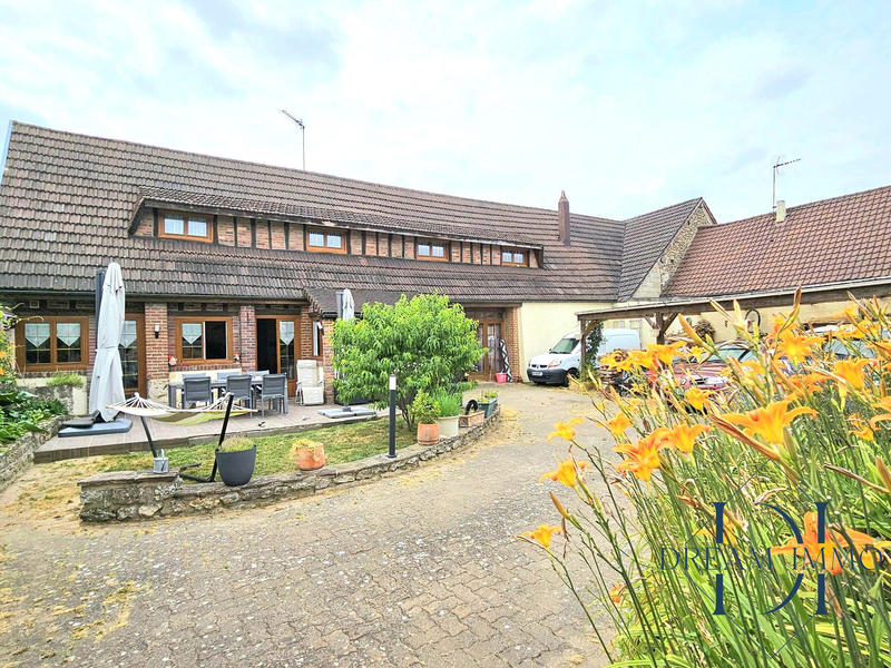 Maison - 187 m² - 7 pièces