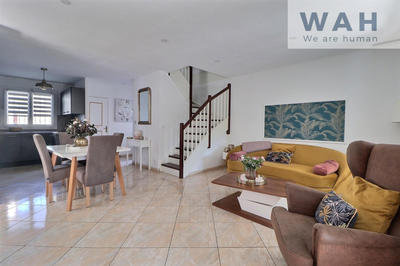 Maison - 102 m² - 6 pièces