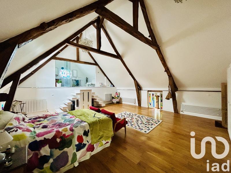 Maison - 245 m² - 7 pièces