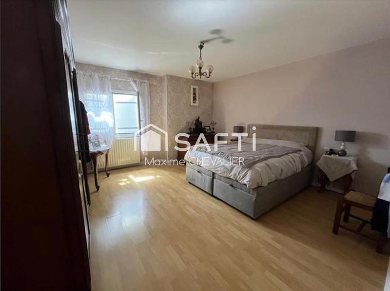 Maison - 234 m² - 6 pièces