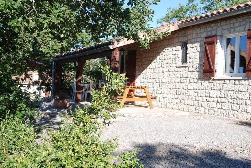 Maison en pierre - 225 m² - 14 pièces