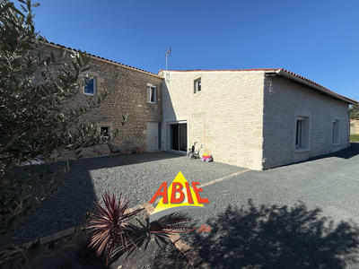 Maison - 211 m² - 7 pièces