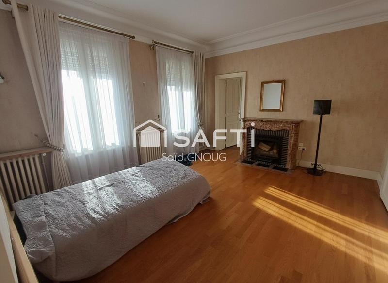 Appartement - 150 m² - 5 pièces