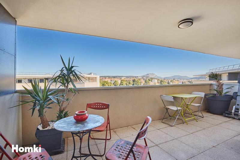 Appartement - 80 m² - 4 pièces