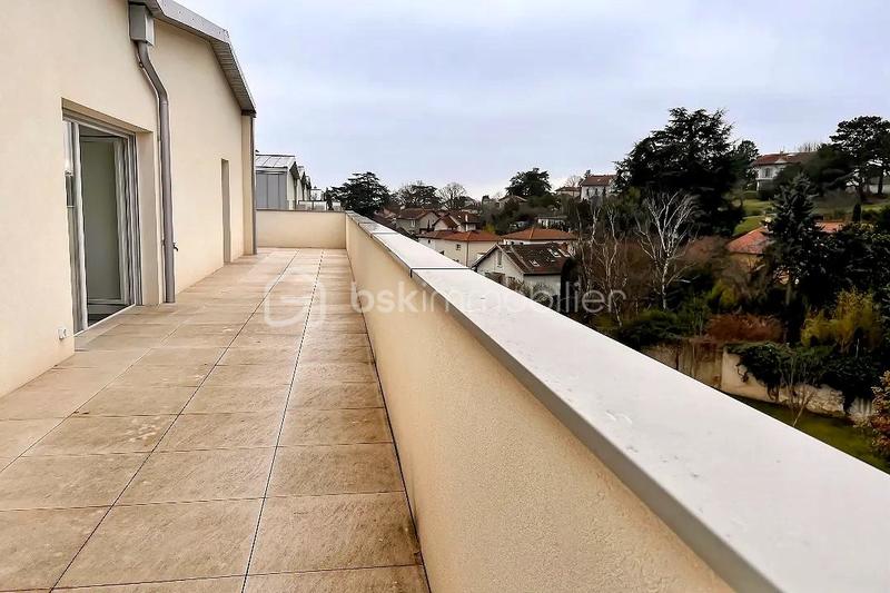 Appartement - 112 m² - 5 pièces