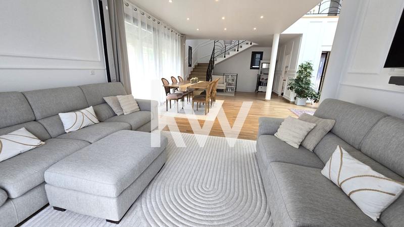 Maison d'architecte - 446 m² - 9 pièces