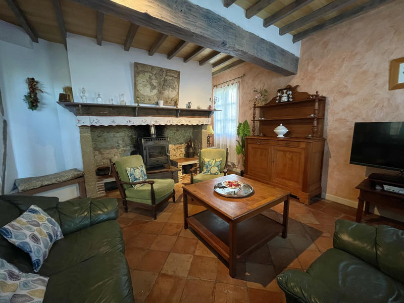 Maison - 278 m² - 9 pièces