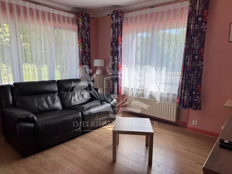 Maison - 255 m² - 10 pièces