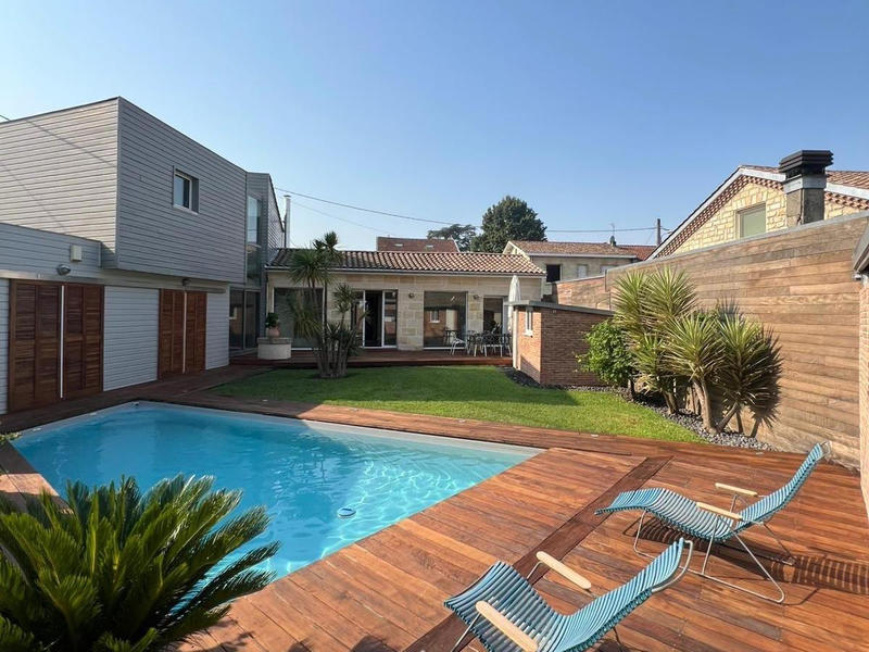 Maison - 174 m² - 6 pièces