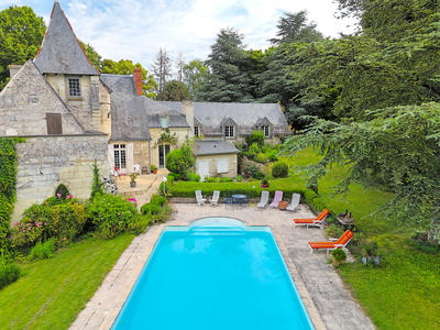 Château - 430 m² - 12 pièces