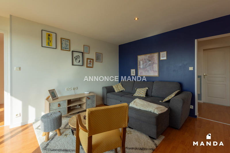 Appartement - 98 m² - 5 pièces