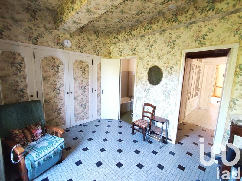 Maison - 210 m² - 7 pièces