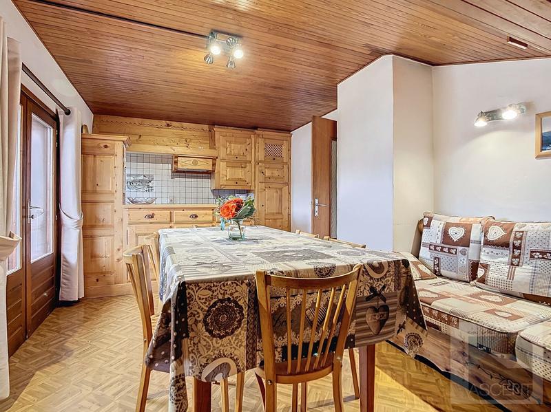 Châlet - 252 m² - 16 pièces