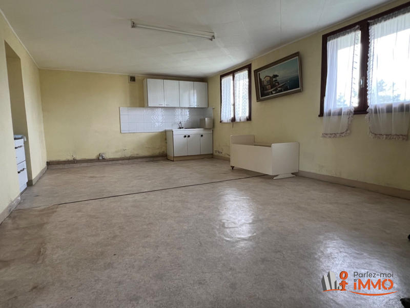 Maison - 110 m² - 9 pièces