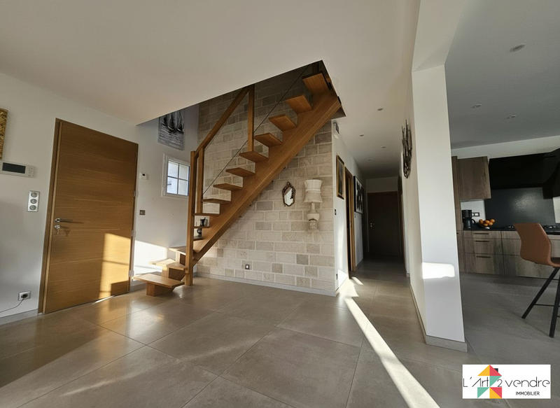 Maison contemporaine - 200 m² - 6 pièces