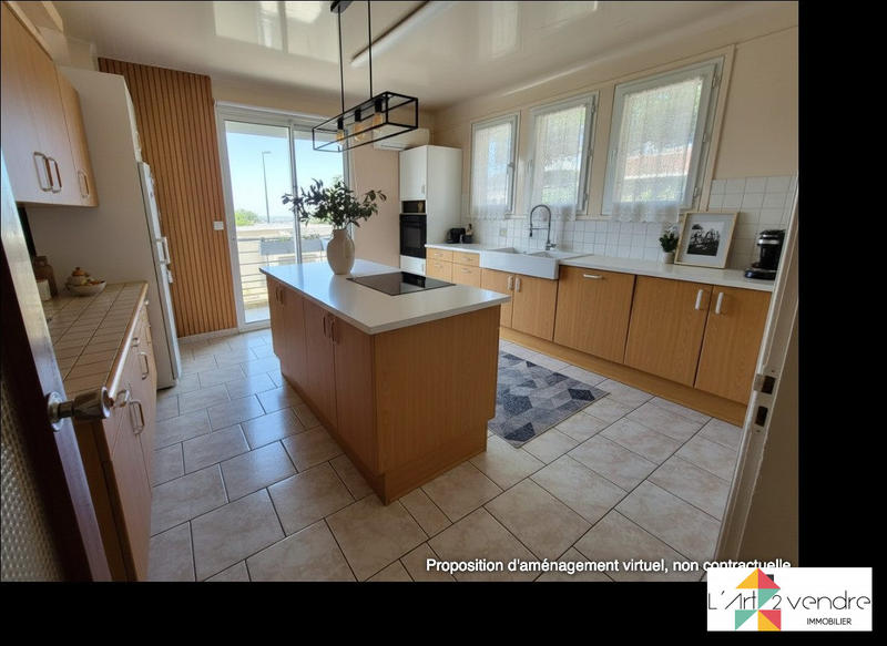 Maison - 249 m² - 9 pièces