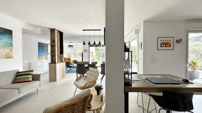 Appartement sur toit - 92 m² - 4 pièces