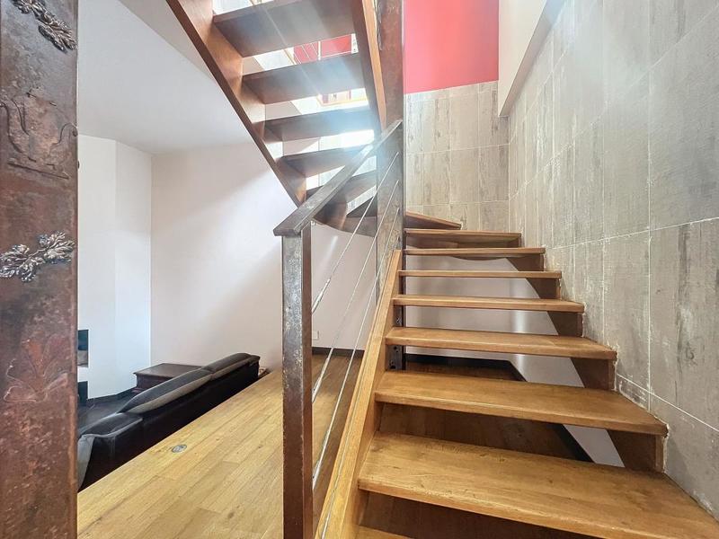 Maison - 253 m² - 5 pièces