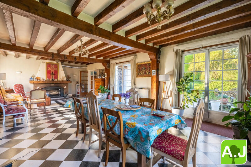 Maison ancienne - 160 m² - 6 pièces