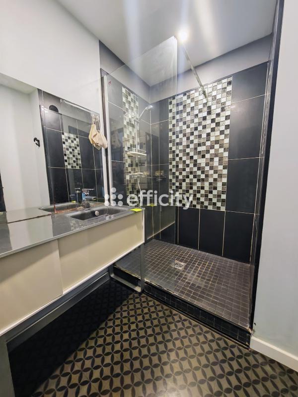 Appartement - 92 m² - 4 pièces