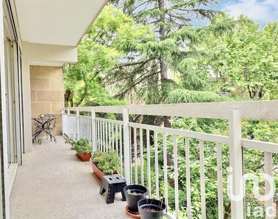 Appartement - 94 m² - 5 pièces