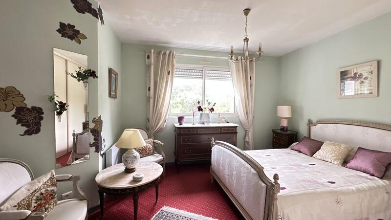 Maison - 161 m² - 6 pièces