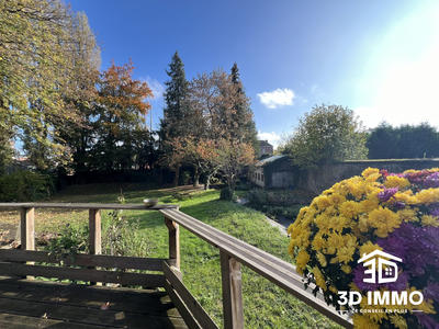 Maison - 325 m² - 14 pièces