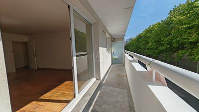 Appartement - 97 m² - 5 pièces