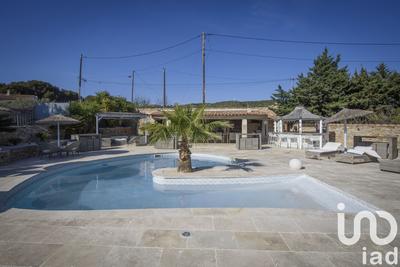 Maison - 226 m² - 8 pièces