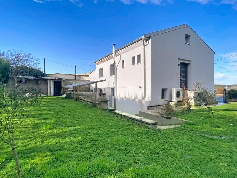 Maison - 174 m² - 8 pièces