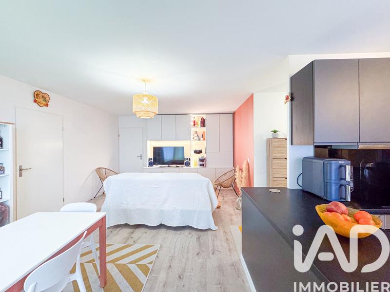 Appartement - 80 m² - 4 pièces