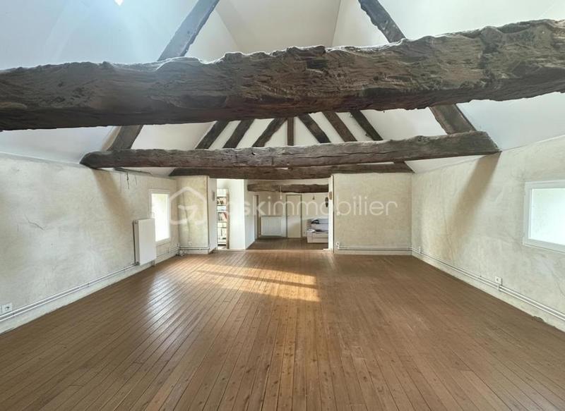 Maison ancienne - 241 m² - 9 pièces