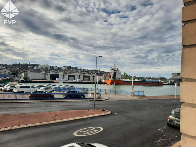 Maison - 90 m² - 6 pièces