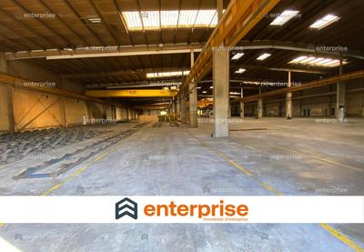 Entrepôt - 7 040 m²