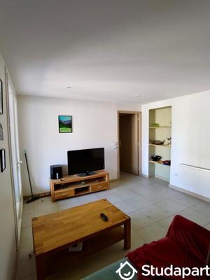 Chambre - 104 m² - 1 pièce