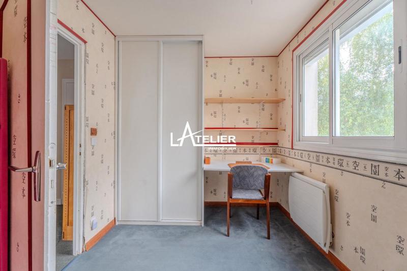 Maison - 230 m² - 11 pièces