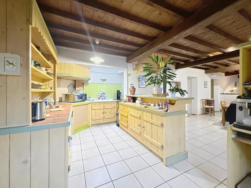 Maison - 143 m² - 7 pièces