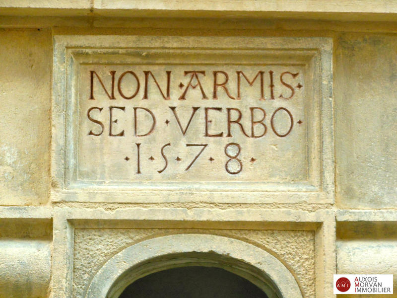 Maison ancienne - 270 m² - 8 pièces