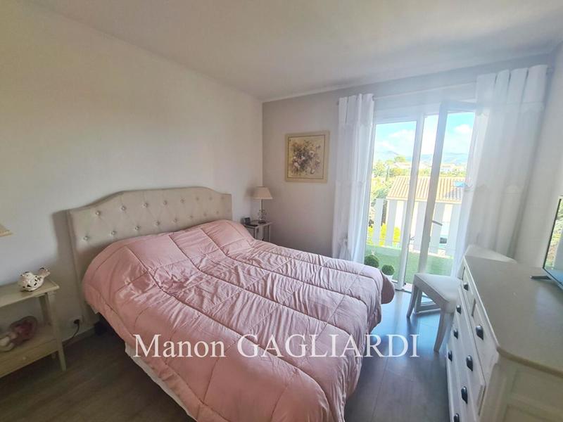 Villa - 148 m² - 6 pièces