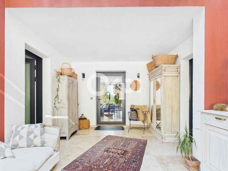 Villa - 218 m² - 5 pièces